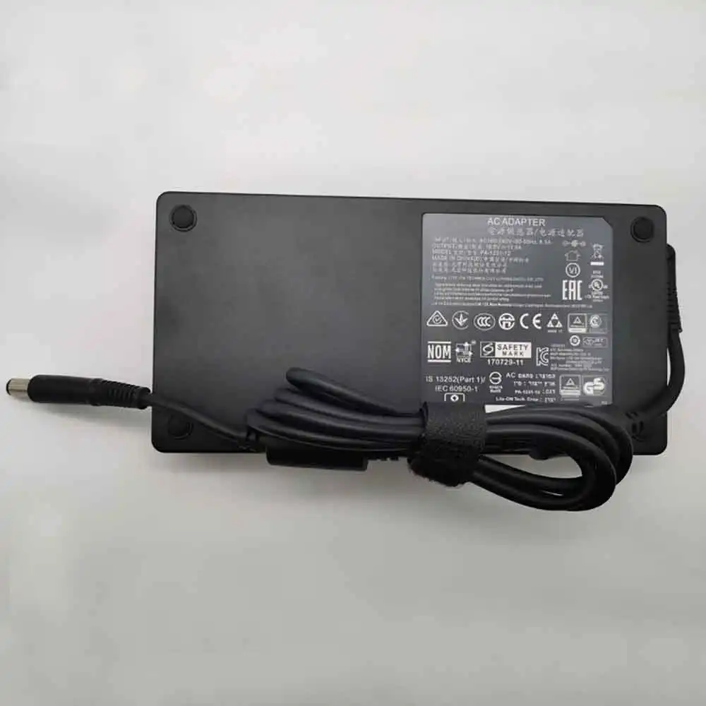 Intel NUC 8 VR NUC8i7HVK